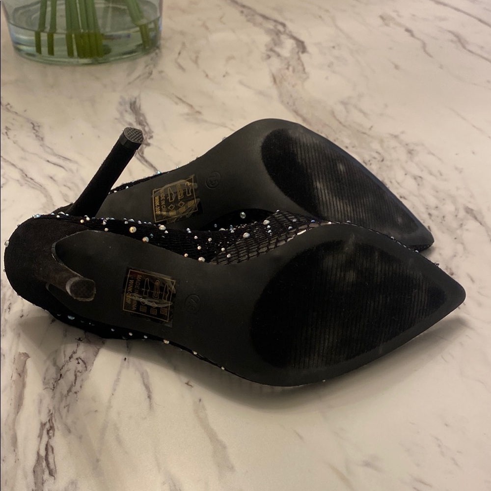 Elegant Black Mesh Stiletto Heels - Picture 3 of 3